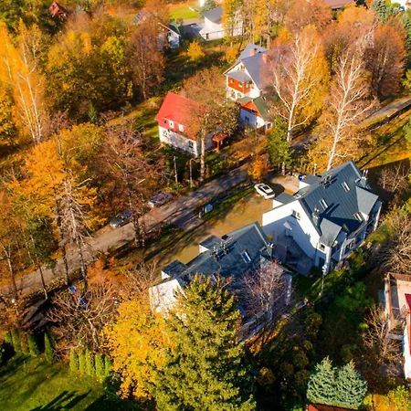 Wonder - Gorskie Na Kameralnym Osiedlu Karkonoska Opoka アパート