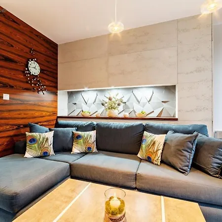 Wonder - Gorskie Na Kameralnym Osiedlu Karkonoska Opoka * カルパッチ